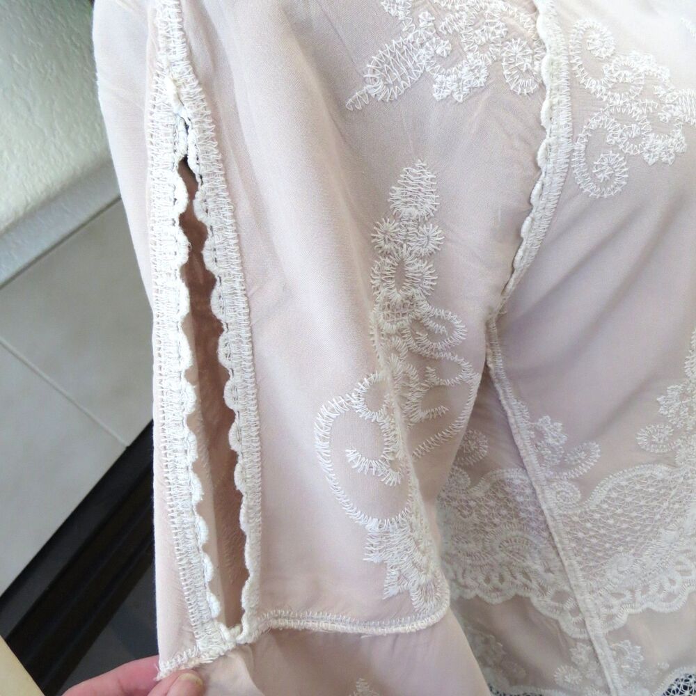 Democracy Women's Embroidered 3/4 sleeve top Blush Pink XS EUC - Picture 5 of 13
